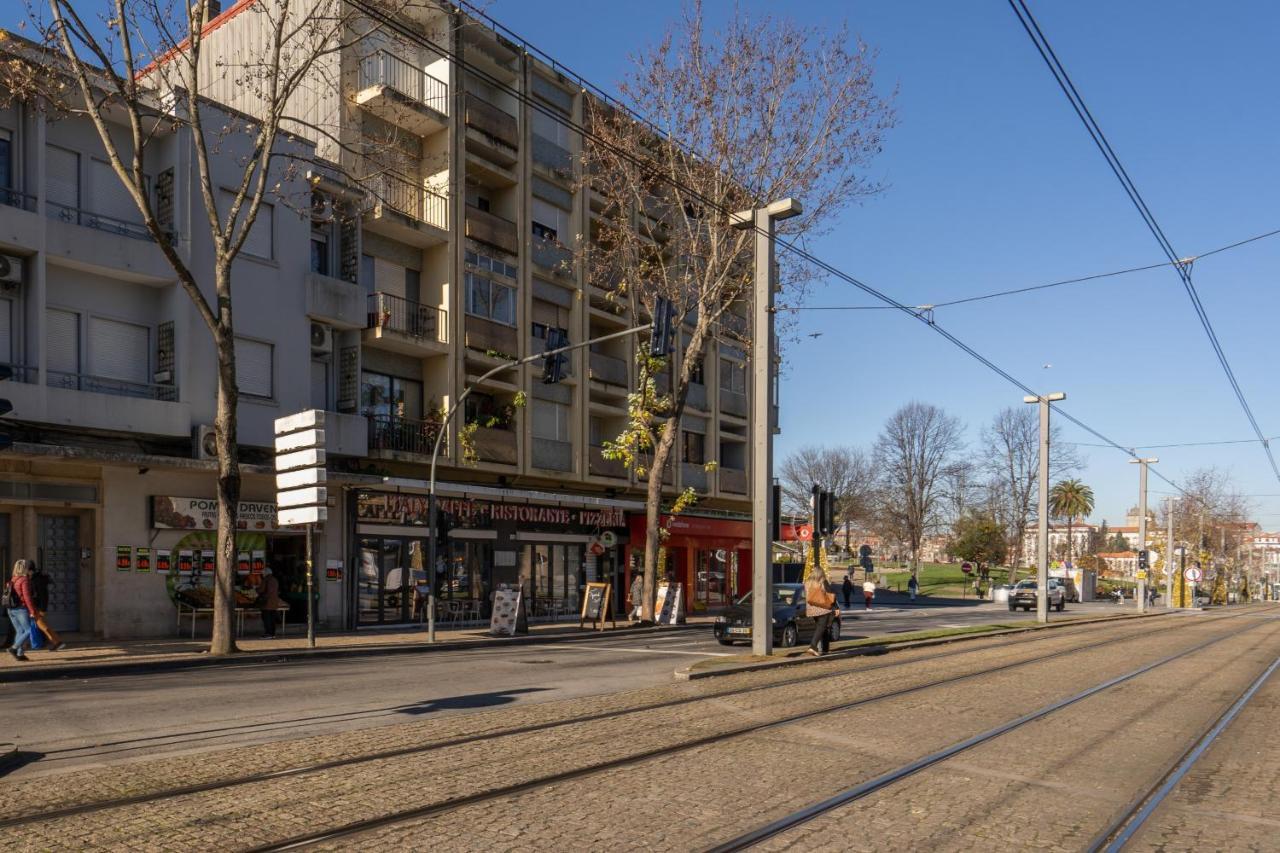 Gaya Avenue Flats - Elegant Contemporary Flats With Balcony Appartement Vila Nova de Gaia Buitenkant foto
