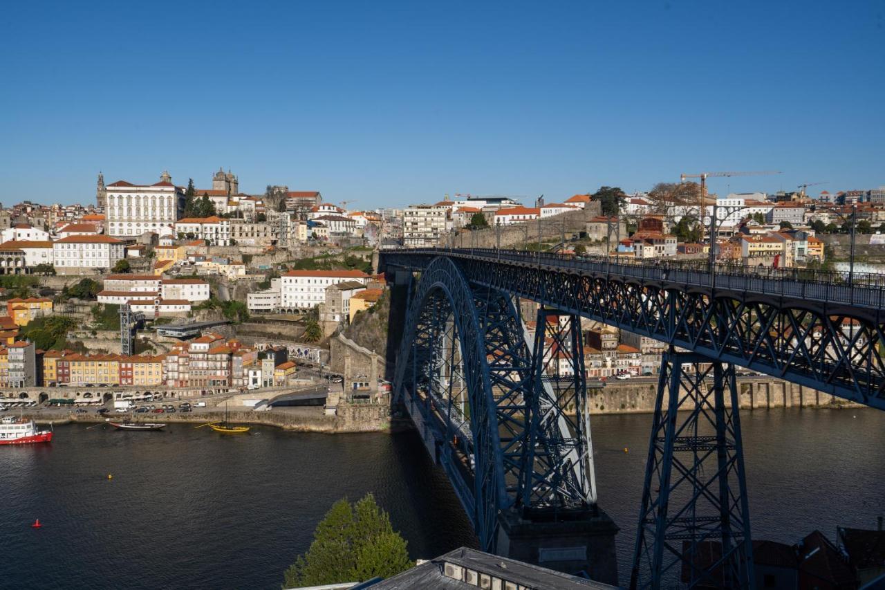 Gaya Avenue Flats - Elegant Contemporary Flats With Balcony Appartement Vila Nova de Gaia Buitenkant foto